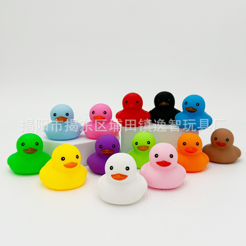 Water-playing duckling mini bath toys baby water-playing duckling vinyl children's educational toys wholesale