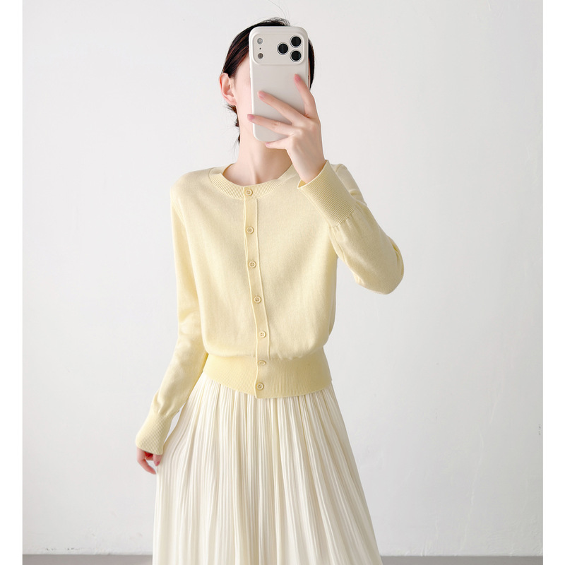 Machine Washable Transparent Yellow Merino Wool Knit Cardigan for Women, Thin and Versatile, Simple Basic Style, Round Neck, Short Jacket Machine Washable Transparent Yellow Merino Wool Knit Cardigan for Women, Thin and Versatile, Simple Basic Style, Round Neck, Short Jacket