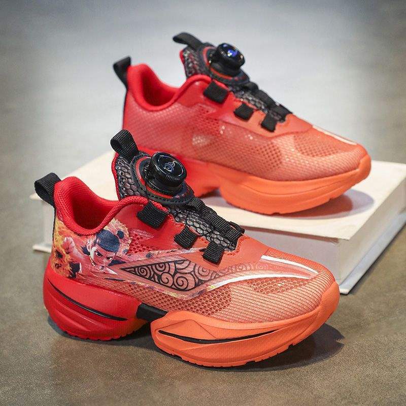 Zapatos deportivos para niños 2025, verano, nuevos zapatos de baloncesto transpirables de malla para niños, zapatos de correr ligeros para estudiantes de niños mayores