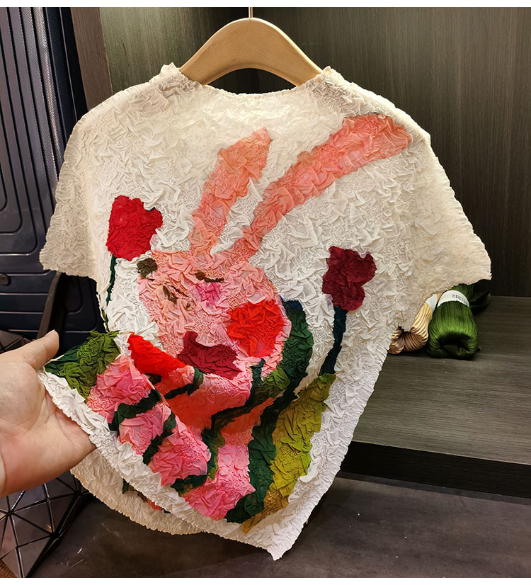 Áo thun nữ cổ tròn xếp ly in hình thỏ may mắn, tay ngắn thon gọn — Màu đen, Màu hồng, Màu trắng be chi tiết 7
