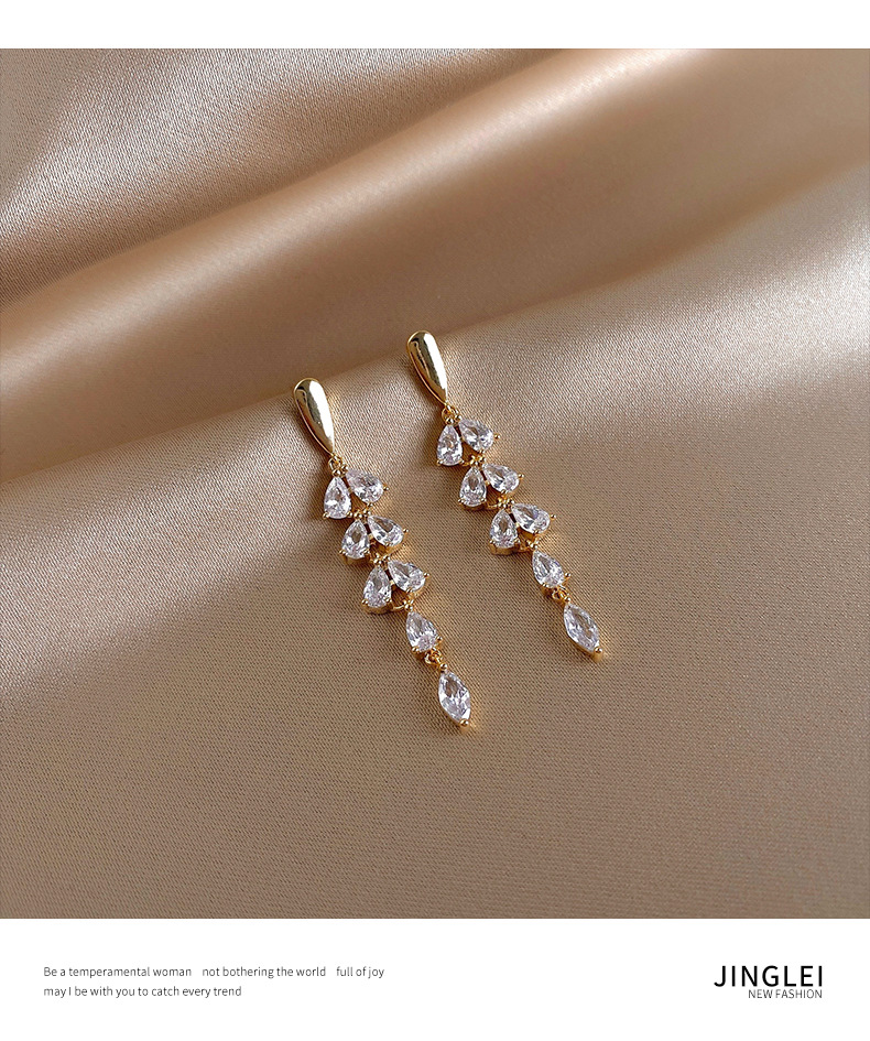 1 Paire Style Moderne Gland Placage Incruster Alliage Zircon Boucles D'oreilles display picture 1