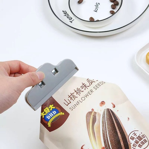 Kitchen organization sealing clips food storage tool clips sealer household plastic snack bag seal clip plastic