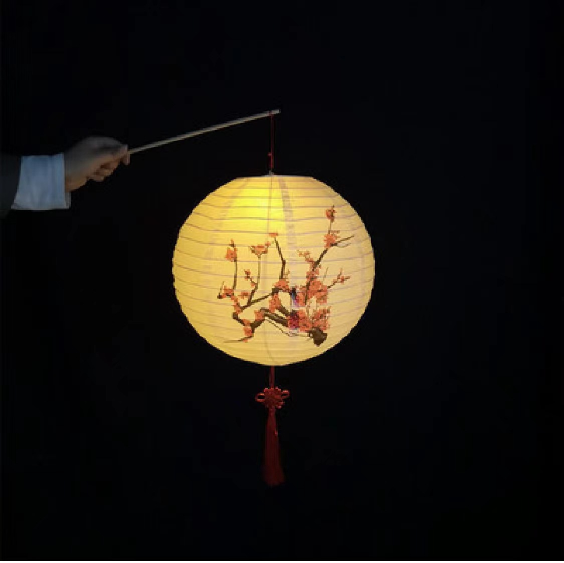 Light green plum blossom lantern