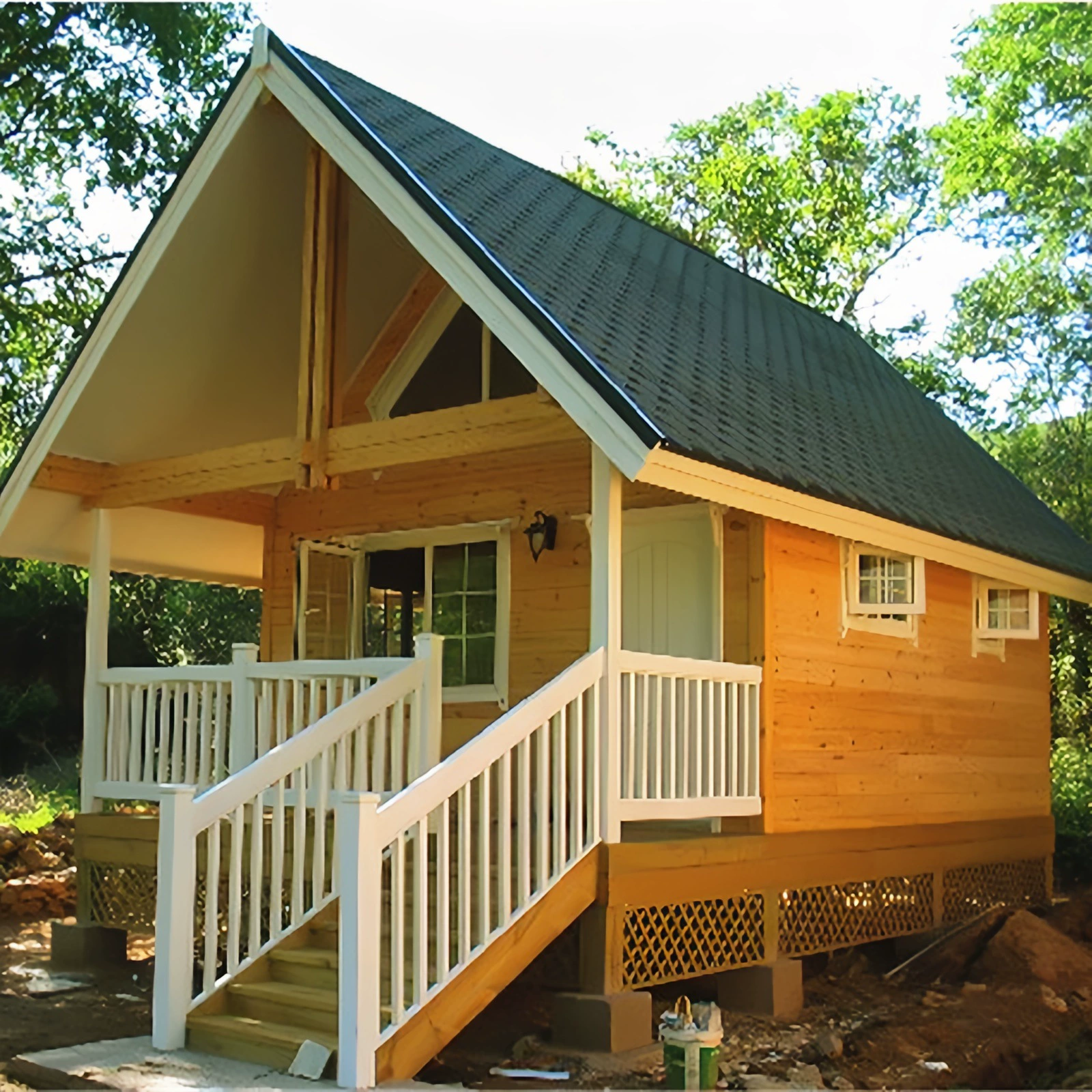 Деревянный дом с антикоррозионной обработкой, небольшой фермерский дом, живописное место, гостевой дом, мобильный дом, деревянный дом на открытом воздухе с собранным крышей во дворе