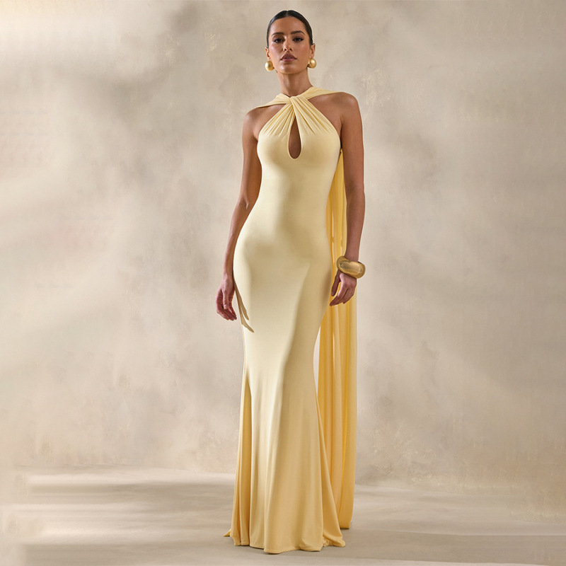Women's Sleeveless Cocktail Dress, Elegant Keyhole Neckline, Floor-Length Gown, Backless Detail, Suitable for