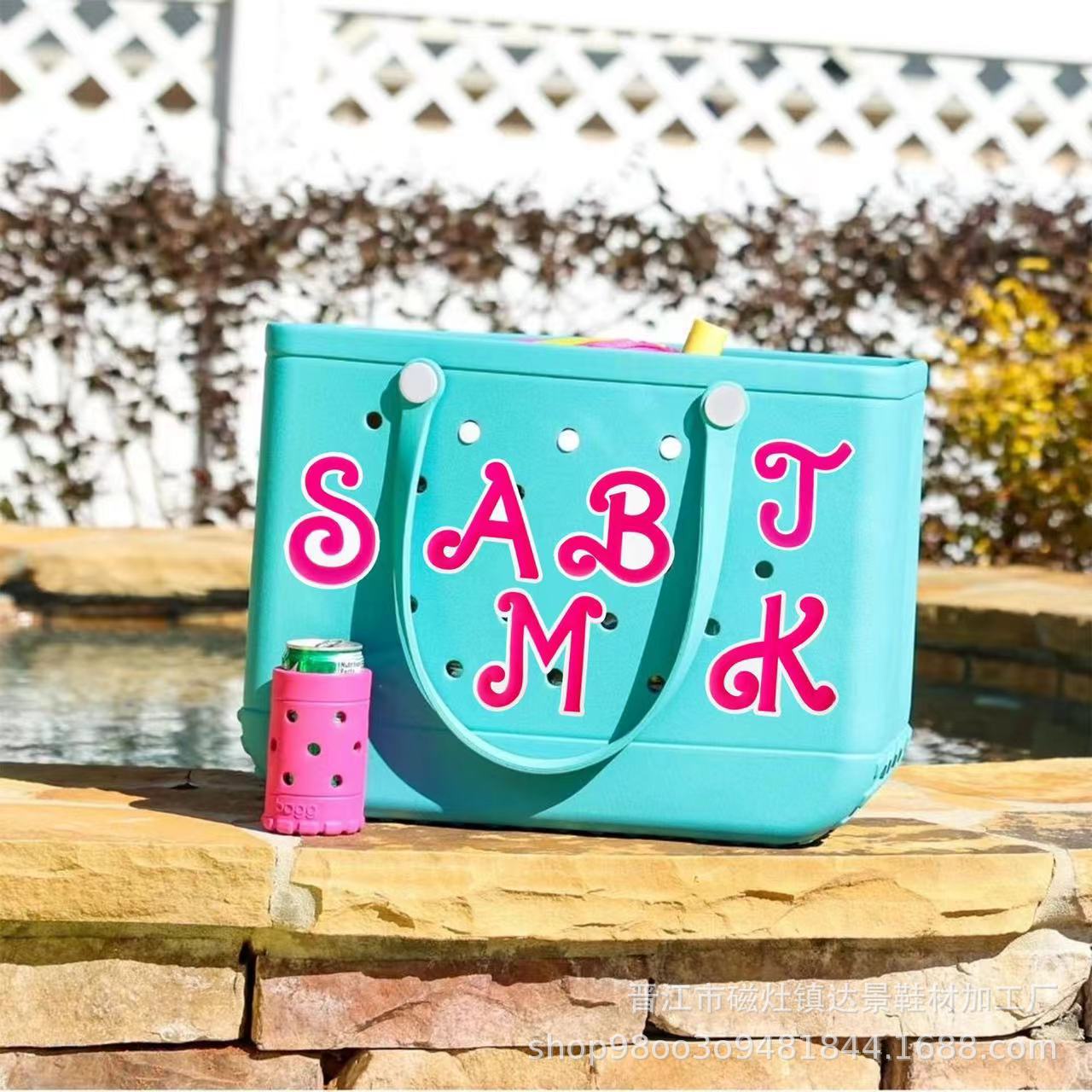 Botones de zapatos rosados con letras grandes, botones de botones, botones de botones