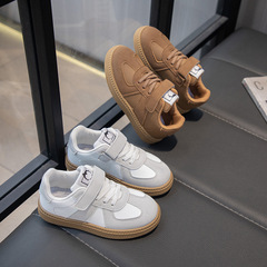 Fashionable and versatile daily outdoor sports shoes with Velcro for convenient running shoes for boys and girls in spring 