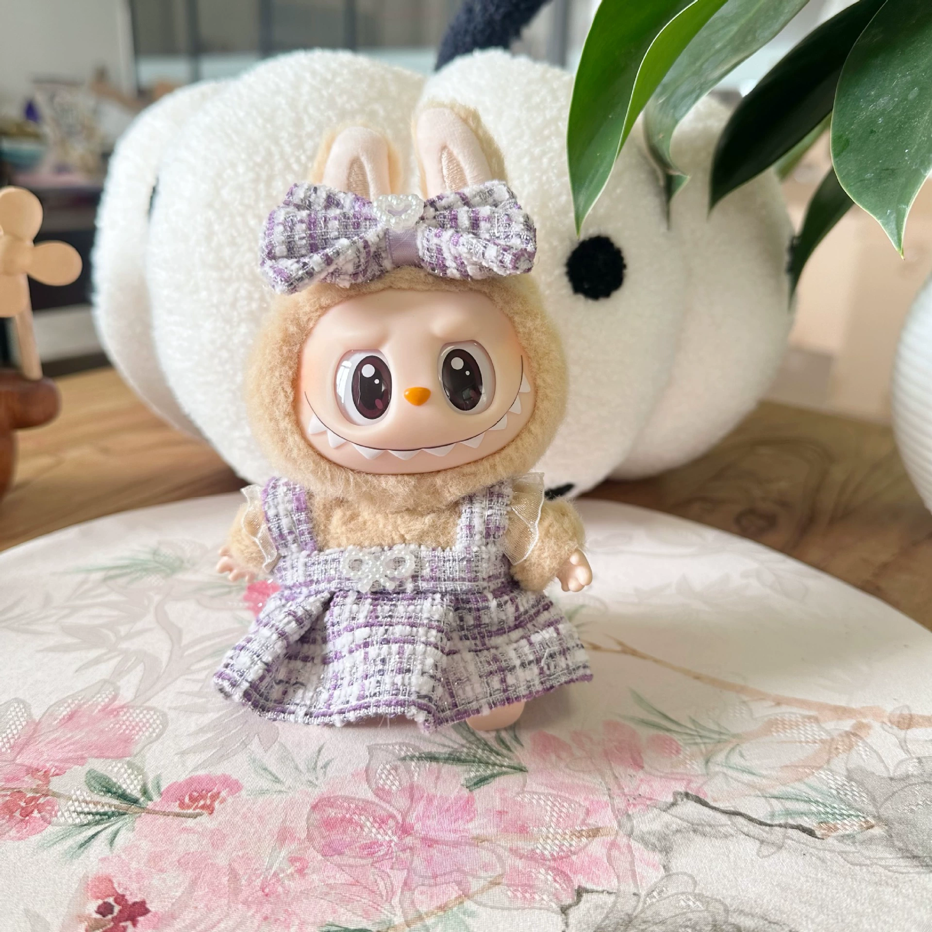 Кукольная одежда только] Первый/второй поколения подвес Labubu сидит на Party Series кукольная одежда LABUB носит ароматный стиль