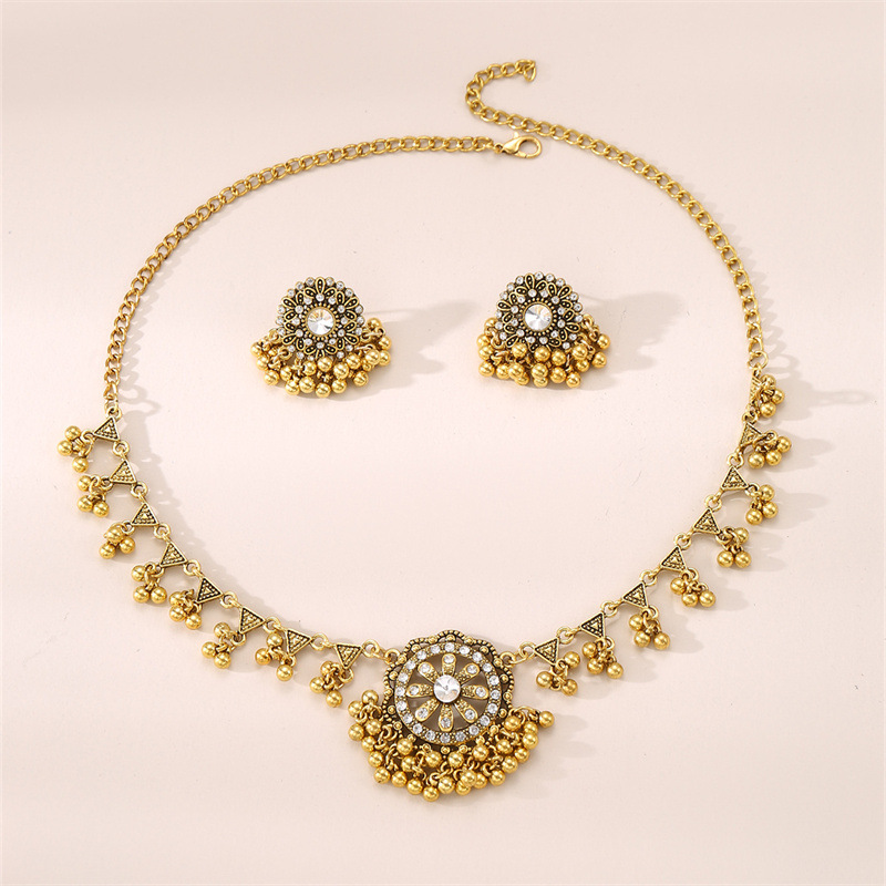 Designer Ethnic Jewelry Set With Red Gemstones For Women_voghion.com