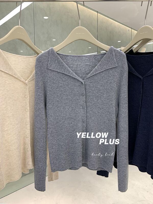 Early Autumn Stylish and High-End Knitted Thin Cardigan for Women, Slimming and Age-Reducing, Suitable for Layering and Commuting Early Autumn Stylish and High-End Knitted Thin Cardigan for Women, Slimming and Age-Reducing, Suitable for Layering and Commuting
