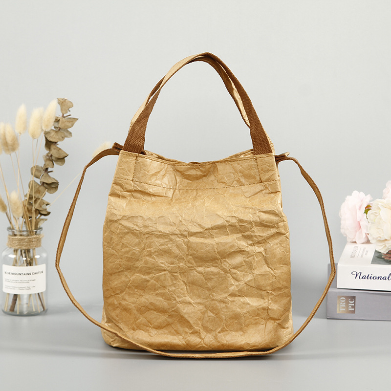 批发时尚杜邦纸斜跨包学生文艺单肩手拎包可水洗按扣杜邦纸单肩包