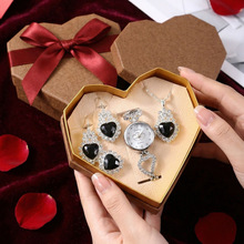 �羳���N�����ֱ���Y�����b��ɫ���Č�ʯ�ֱ��Y�����˹���Ů��