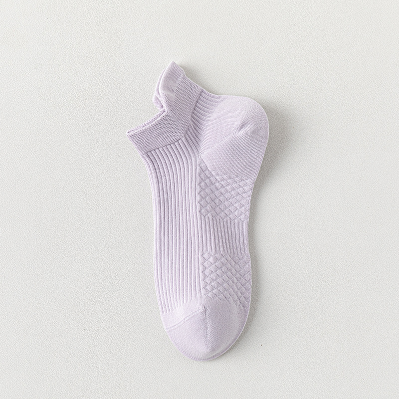 Calcetines de barco para mujeres, calcetines de primavera y verano, calcetines de algodón de color sólido, calcetines de algodón resistentes a las bolas, calcetines de embalaje independientes sin costuras.