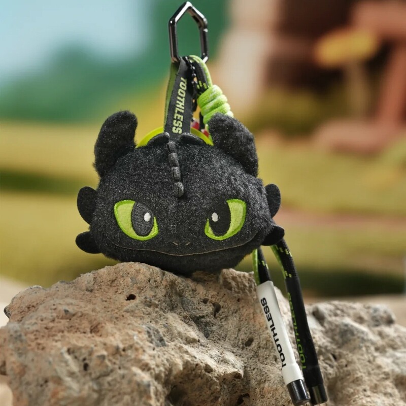 ユニバーサルスタジオ正規品 ヒックとドラゴンズ フリードッグぬいぐるみペンダント ナイトフェイア人形ペンダント オーナメント枕周辺機器|undefined