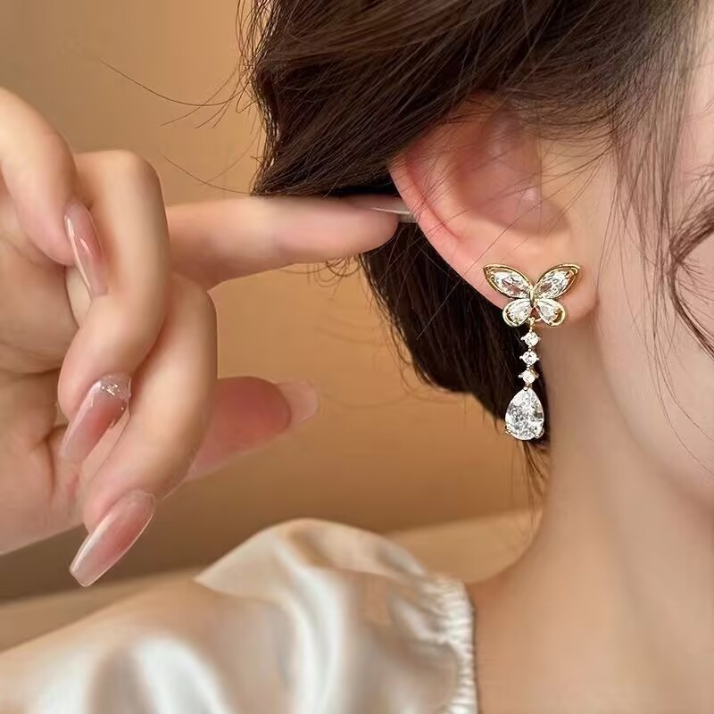 @特价@ 韩国2025年春季新款蝴蝶流苏耳环女气质轻奢小众耳钉耳饰|undefined