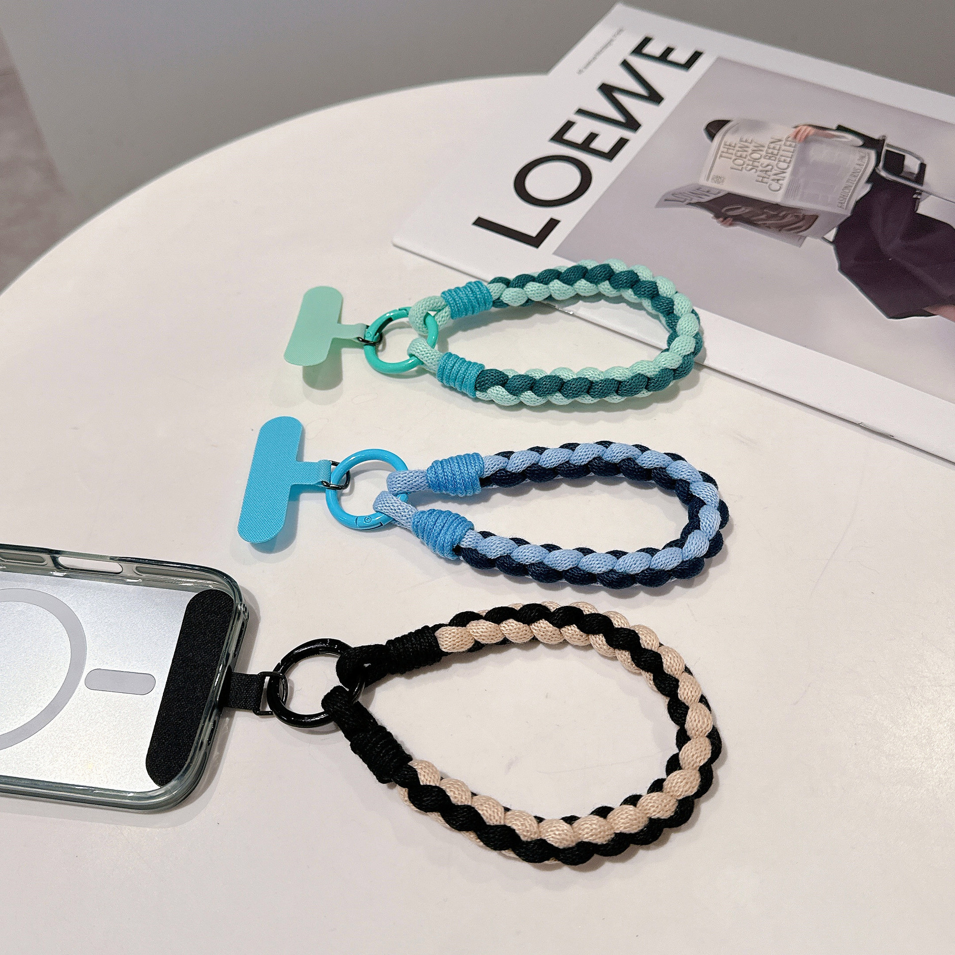 Cuerda tejida de color hecha a mano japonesa y coreana para teléfono móvil cordón corto creativo muñeca accesorios de nailon adornos de giro portátiles