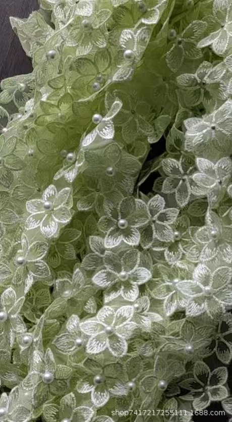 En stock 3,3 cm de una sola capa de flores bordadas de seis pétalos de flores orden perla encaje de organza de encaje ropa de falda de DIY
