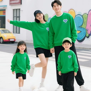 亲子装一家四口秋冬季打底衫2026新款家庭装男女炸街套头卫衣代发