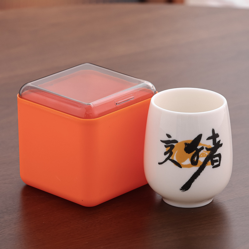 Taza de cerámica del zodiaco Taza de agua Taza mini una taza de regalo Taza de menú LOGO tallado Nombre