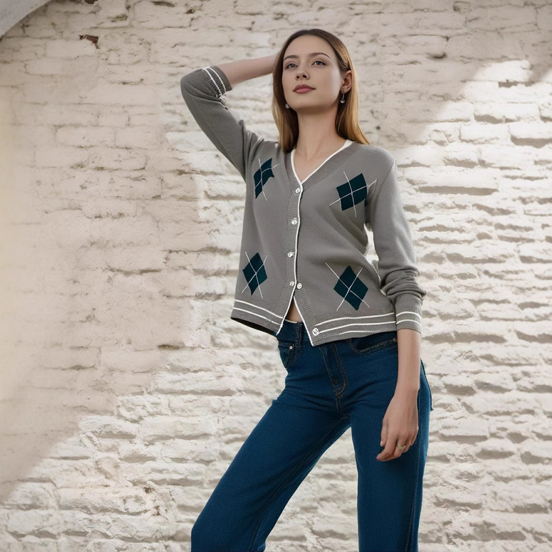 Knitted women's spring and autumn sweater waistcoat matching shirt two-piece outer wear 2025 autumn new lazy same style new