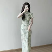Новый стиль Cheongsam 2025, улучшенный молодой стиль, летний элегантный новый китайский стиль, повседневная одежда для маленьких людей и красивая замена волос