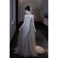 晚礼服2025新款高级感轻奢小众新娘订婚裙敬酒服小拖尾主持人礼服