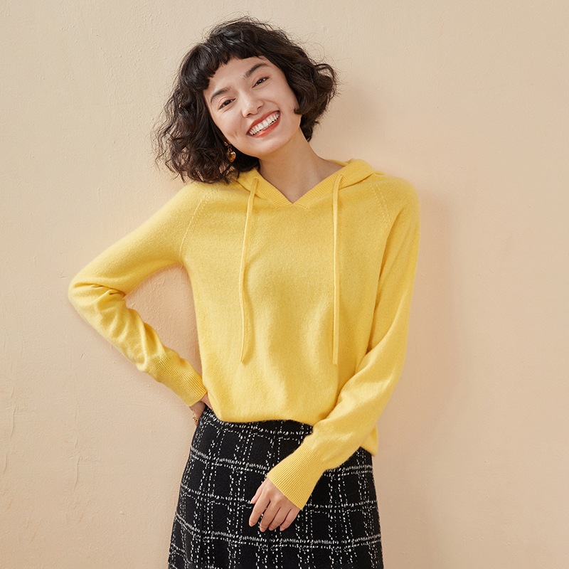 병아리 노란색