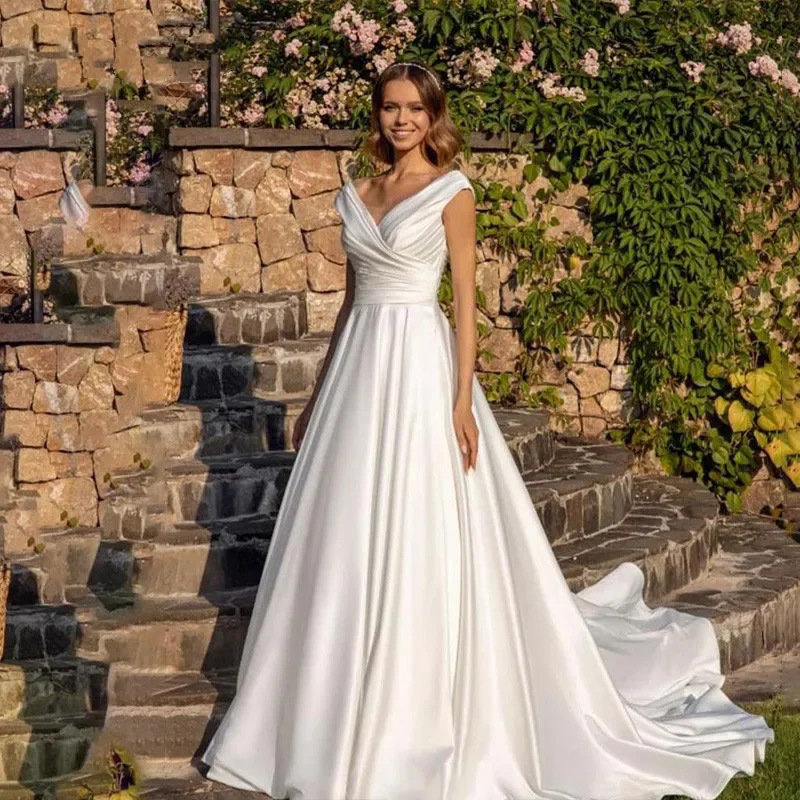 French Light Wedding Dress 2025 New Bride Hepburn Style Retro Satin Outing Gauze One-Shoulder Elegant Welcome Dress