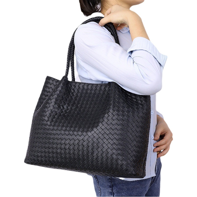 国境を越えた新しい女性バッグ本革女性バッグ国境を越えた風潮シングルバッグ手織りシングルバッグ