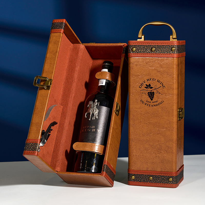 5.25 刘总红酒礼盒9636.jpg