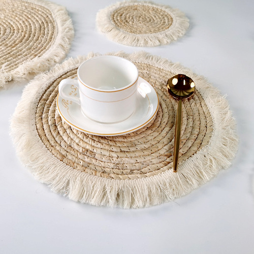 Modern simple straw placemat corn husk woven mat tassel edge thickened insulated placemat small tea coaster dining table mat