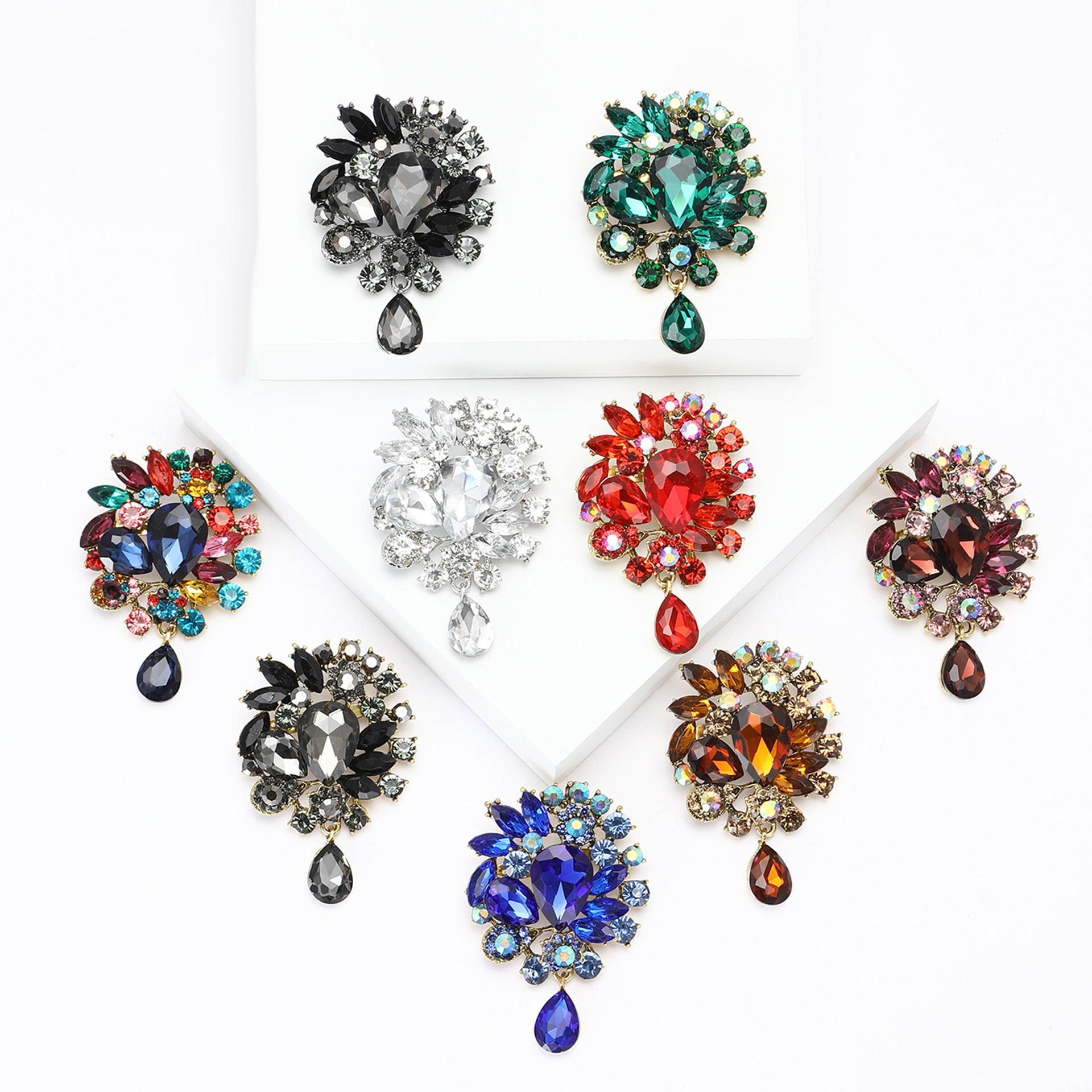 Vintage Damenbrosche Mit Perlen Kristall Und Emaille Blumen Design_voghion.com