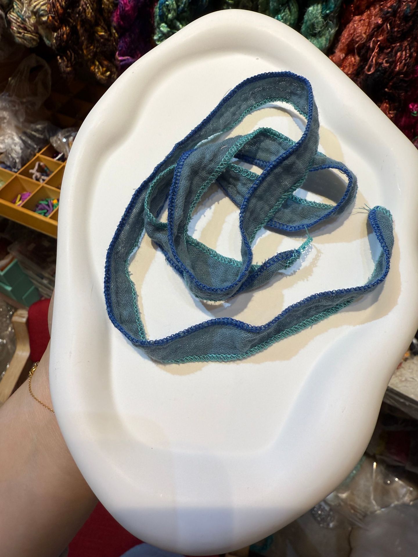 디스트레스드 블루