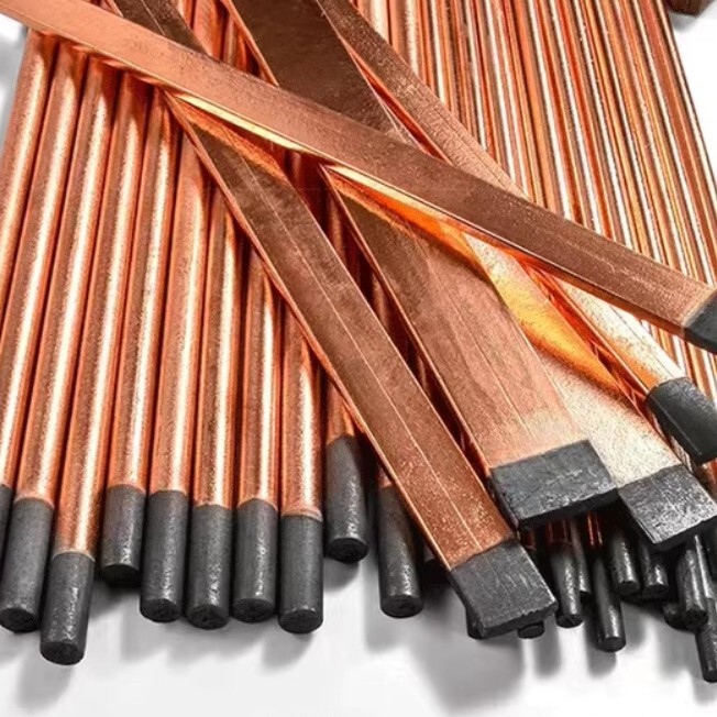 メーカーは炭素アークを供給して炭素棒のカーボンロッドの黒鉛棒の板金を削って銅めっきの炭素棒の円形の6mmを修復します。|undefined