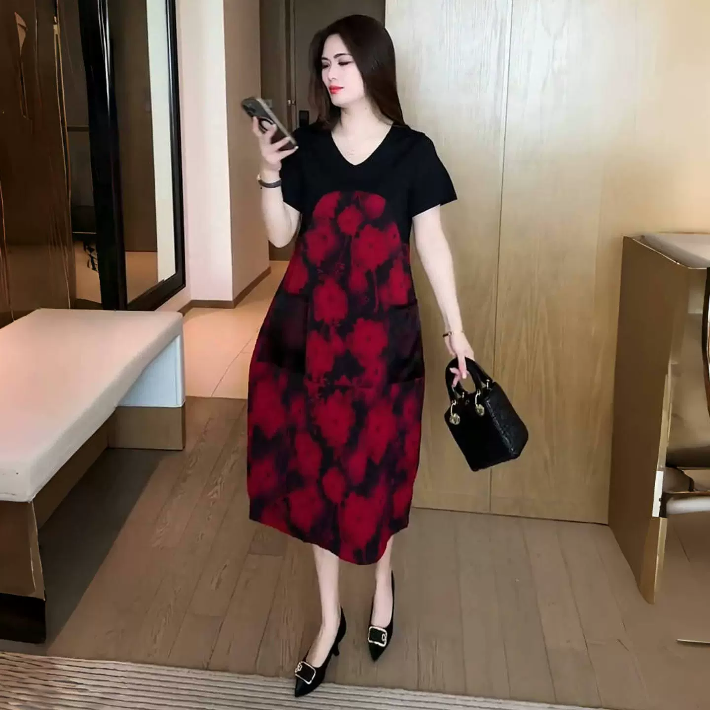 时尚印花连衣裙女夏季新款中年妈妈款短袖休闲裙宽松遮肚子中长裙