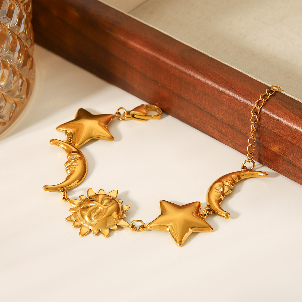Europa y América oro de 18 quilates estrella de acero inoxidable estrella luna sol pulsera sin decoloración joyería playa vacaciones viento titanio acero joyería image 5