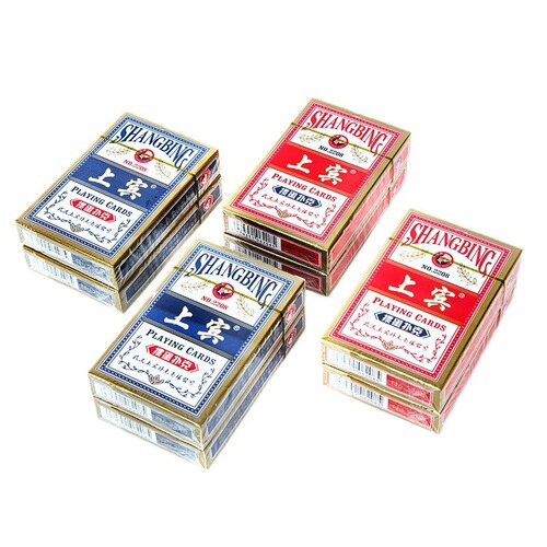 Playing cards with a texture like a woven pattern, for gatherings and entertainment, are high-quality anti-cheating black core playing cards, specifically designed for competitions.