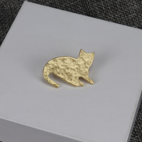 Japanese designer handmade matte cat brooch collar pin cute versatile hat bag clothing accessories