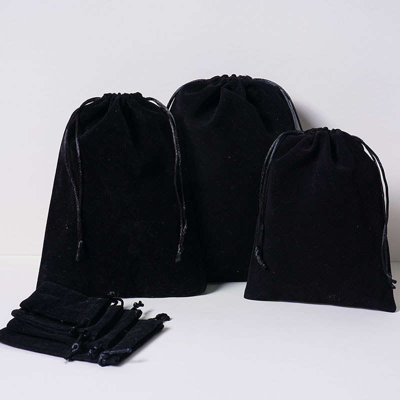 Black; 5*7cm; knitted bottom flannel