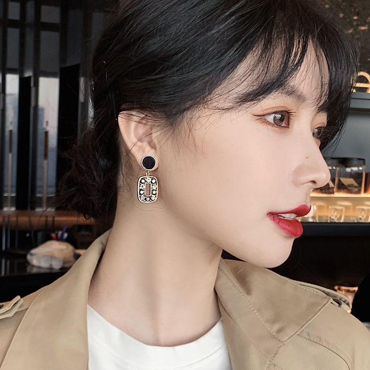 Simple Black Premium Texture Luxury Full Diamond Geometric Rectangular Earrings display picture 8