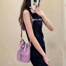 23¿MJˮͰWrţƤĸKeμбͨڰŮ