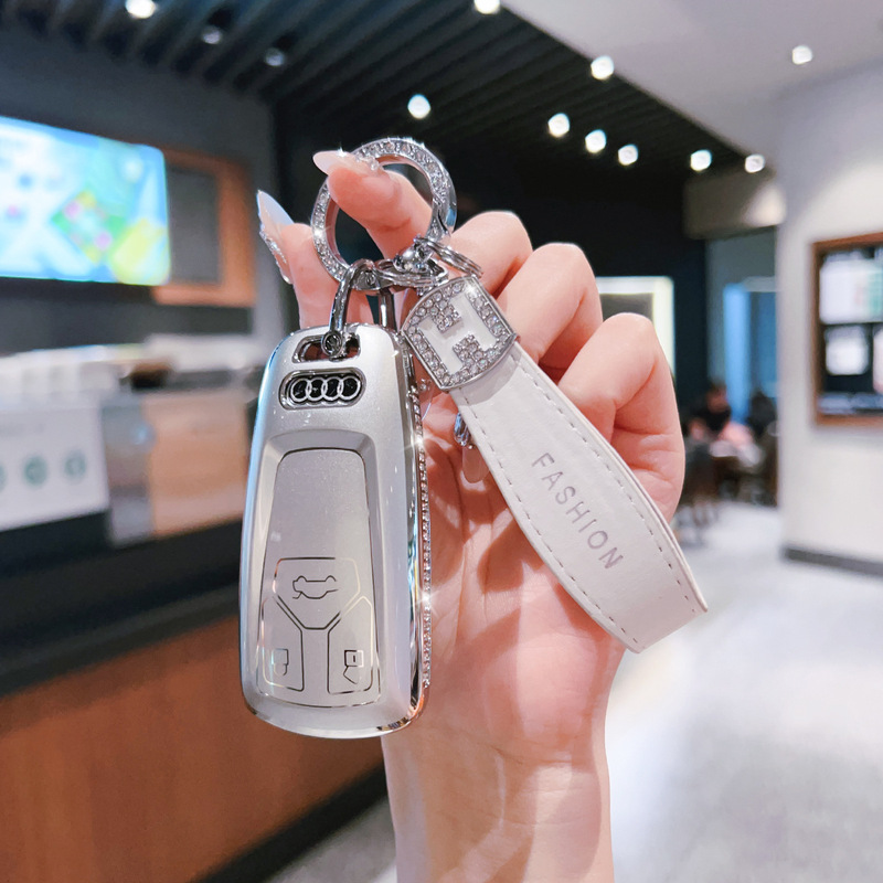 Suitable for Audi A4L Key Cover Q5L Car A4 A5 New A6L A7L A8 Q7 Q2L Q3 Shell Buckle