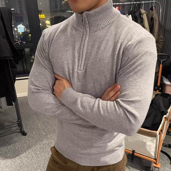 Keep warm solid color sweater with zipper