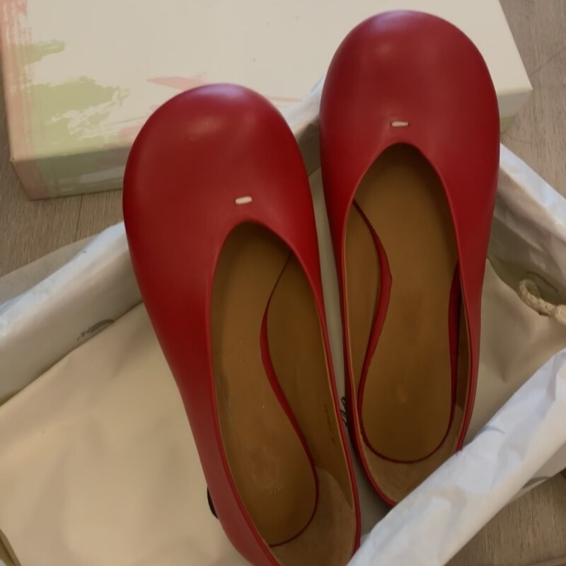 Full Cowhide ~ Round Toe Flats-Soled Little Red Shoes, Retro Niche Granny Shoes, Shallow Mouth, Versatile One-Leg Big-Toe Flats for Women Full Cowhide ~ Round Toe Flats-Soled Little Red Shoes, Retro Niche Granny Shoes, Shallow Mouth, Versatile One-Leg Big-Toe Flats for Women