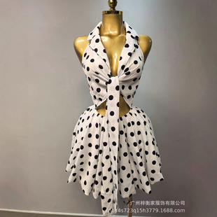 �羳���R�d�W��Ů�b�ļ���Ʒ���cӡ���Ը�¶���첱�U�������B��ȹ