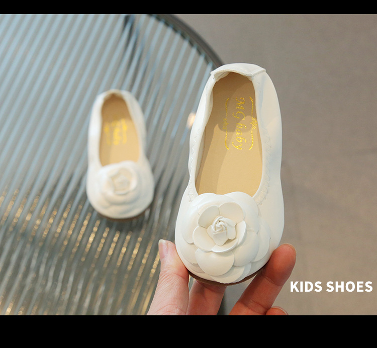 Scarpe casual con involtini di pollo con suola morbida per bambini con danza della farfalla da un piede delle ragazze coreane del 2024 primavera_voghion.com