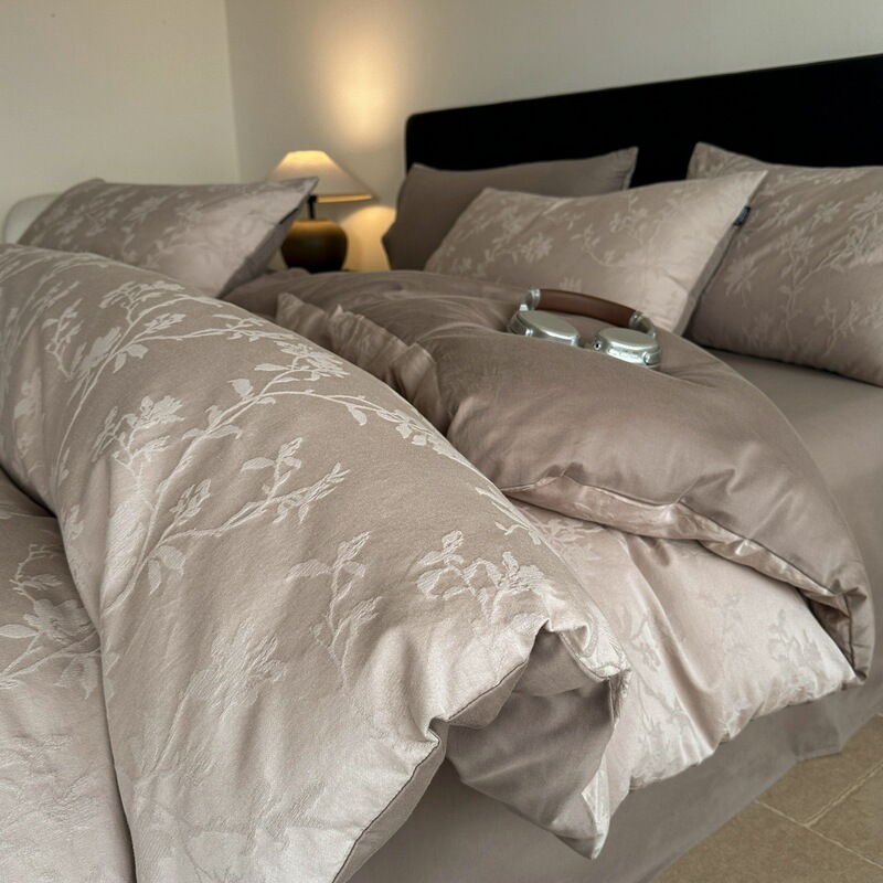 Class a Xinjiang Long-Staple Cotton 60-Count Thick Woven Cotton Jacquard Four-Piece Set Pure Cotton Accessible Luxury Quilt Cover Bed Sheetss and Bedding 2