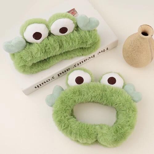 Elegant and Cute Frog Eyeglasses Hair Accessory - New Autumn/Winter Design, Plush Hair Decor, Funny Cartoon Hair Tie, Face Washing Pressed Hairpin, Anti-Slip Cute