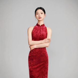 2025 new Chinese cheongsam, sleeveless high temperament retro red toast