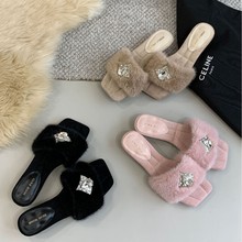 2025年秋冬季新款时尚水钻毛毛拖鞋女外穿低跟一字拖水貂毛凉拖鞋